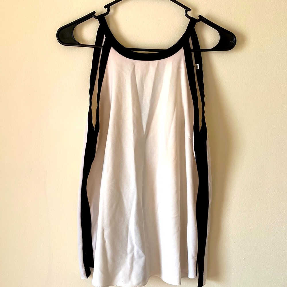 Women’s black and white blouse